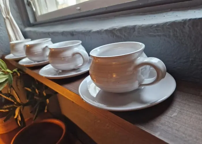 Lejlighed Cosy Ground Floor With Three Bedrooms