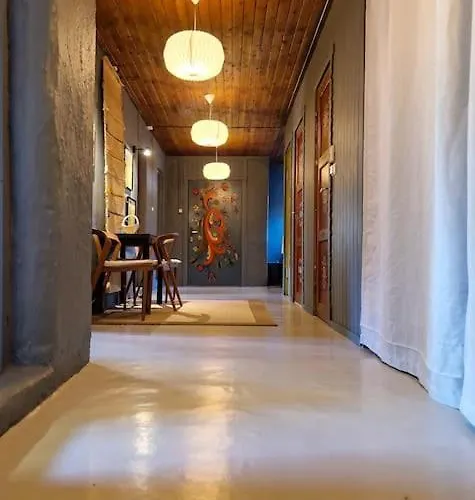 Cosy Ground Floor With Three Bedrooms Appartamento *