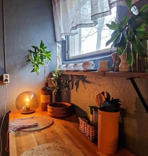 Cosy Ground Floor With Three Bedrooms Appartamento