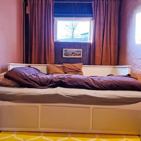 דירה Cosy Ground Floor With Three Bedrooms *