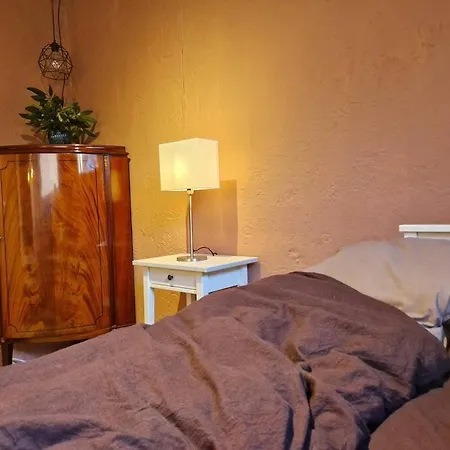 דירה Cosy Ground Floor With Three Bedrooms ברגן